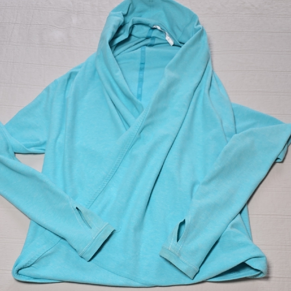 Ivivva by Lululemon Four Count Shrug Aqua Girls Size 10 - (See Condition Notes)